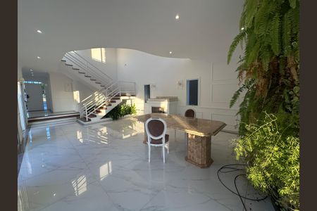 Casa de condomínio para alugar com 450m², 4 quartos e 4 vagasSala de Jantar