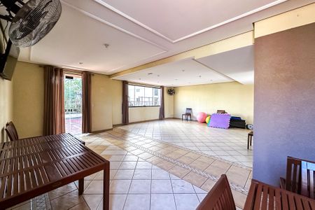 Apartamento à venda com 107m², 3 quartos e 2 vagasSalão de Festas