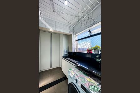 Apartamento à venda com 107m², 3 quartos e 2 vagasÁrea de Serviço