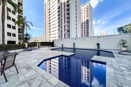 Apartamento à venda com 107m², 3 quartos e 2 vagasPiscina