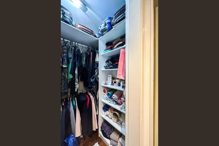 Apartamento à venda com 107m², 3 quartos e 2 vagasCloset da suíte