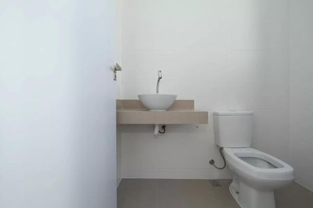 Apartamento à venda com 63m², 2 quartos e 2 vagas Apartamento à venda com 63m², 2 quartos e 2 vagasBANHEIRO2