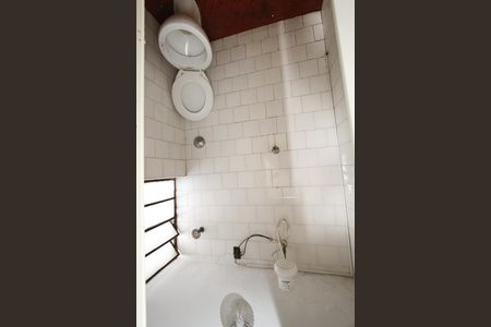 Casa para alugar com 280m², 5 quartos e 3 vagasBanheiro de serviço