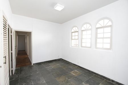 Casa para alugar com 280m², 5 quartos e 3 vagasSala 2