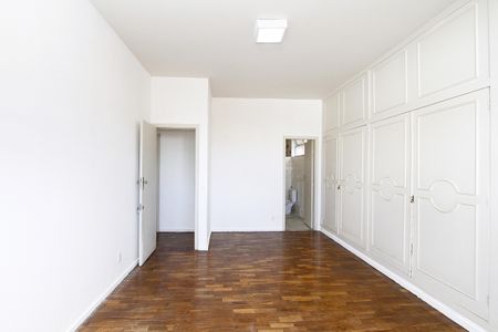 Casa para alugar com 280m², 5 quartos e 3 vagasQuarto 5 - Suíte