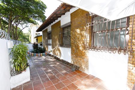 Casa para alugar com 280m², 5 quartos e 3 vagasVaranda