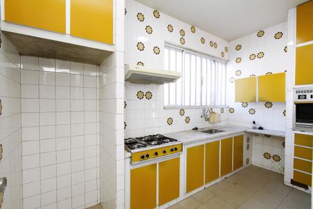Casa para alugar com 280m², 5 quartos e 3 vagasCozinha