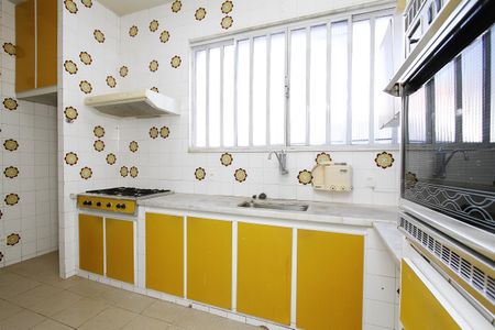 Casa para alugar com 280m², 5 quartos e 3 vagasCozinha