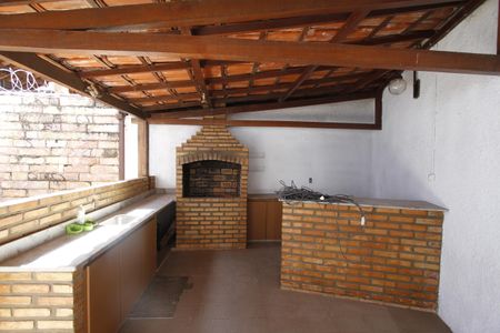 Casa para alugar com 280m², 5 quartos e 3 vagasChurrasqueira