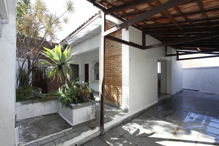 Casa para alugar com 280m², 5 quartos e 3 vagasVaranda