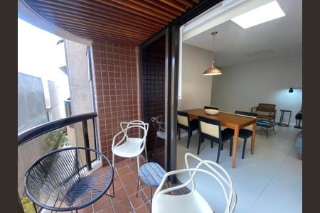 Apartamento para alugar com 82m², 2 quartos e sem vaga