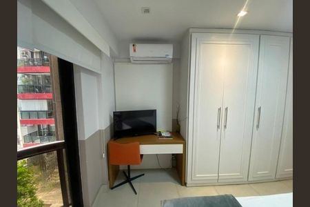 Apartamento para alugar com 82m², 2 quartos e sem vaga