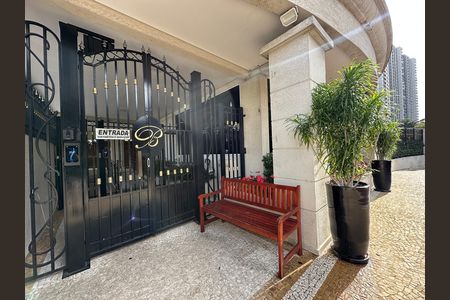 Apartamento à venda com 86m², 2 quartos e 2 vagas Apartamento à venda com 86m², 2 quartos e 2 vagasFachada e portaria