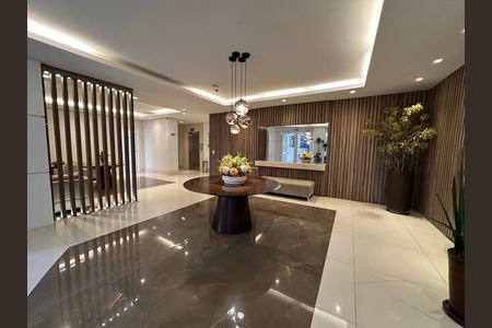 Apartamento à venda com 86m², 2 quartos e 2 vagas Apartamento à venda com 86m², 2 quartos e 2 vagasHall de entrada