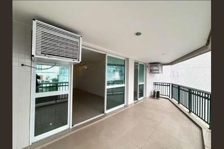 Apartamento para alugar com 138m², 3 quartos e 2 vagas