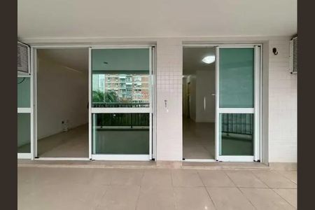 Apartamento para alugar com 138m², 3 quartos e 2 vagas