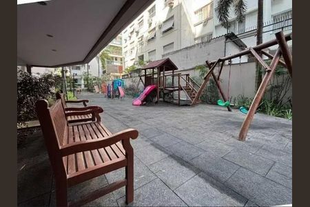 Apartamento para alugar com 138m², 3 quartos e 2 vagas