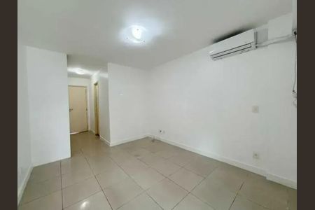 Apartamento para alugar com 138m², 3 quartos e 2 vagas