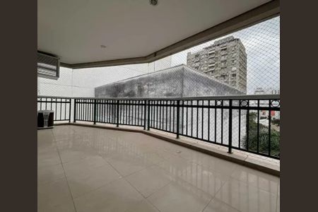 Apartamento para alugar com 138m², 3 quartos e 2 vagas