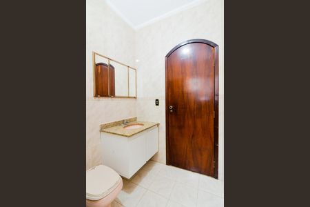 Casa à venda com 180m², 3 quartos e 2 vagasBanheiro Social