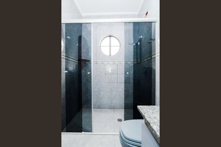 Casa à venda com 180m², 3 quartos e 2 vagasBanheiro da Suíte
