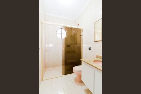 Casa à venda com 180m², 3 quartos e 2 vagasBanheiro Social