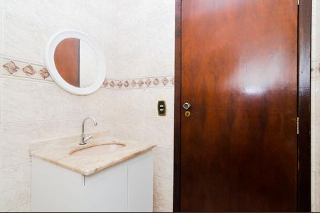 Casa à venda com 180m², 3 quartos e 2 vagasLavabo