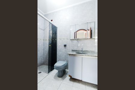Casa à venda com 180m², 3 quartos e 2 vagasBanheiro da Suíte