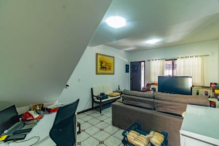 Casa à venda com 2 quartos, 120m² em Cidade Vargas, São Paulo