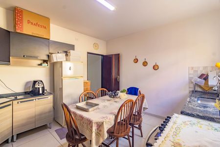 Casa à venda com 120m², 2 quartos e 1 vaga Casa à venda com 120m², 2 quartos e 1 vagaCozinha