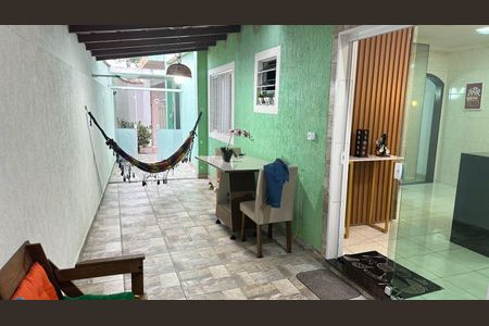 Casa à venda com 160m², 3 quartos e 2 vagasÁrea externa