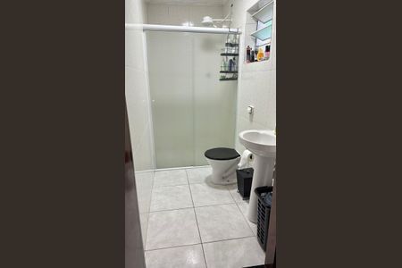 Banheiro  de casa à venda com 3 quartos, 160m² em Jardim Aida, Guarulhos