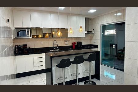 Casa à venda com 160m², 3 quartos e 2 vagasCozinha