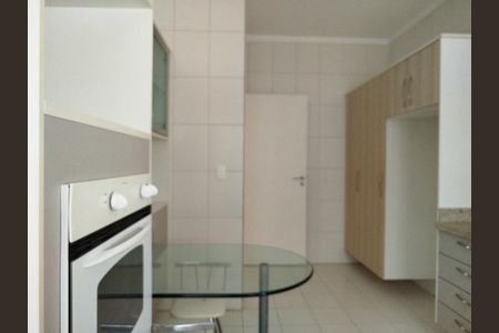 Casa para alugar com 150m², 3 quartos e 1 vaga Casa para alugar com 150m², 3 quartos e 1 vagaCozinha