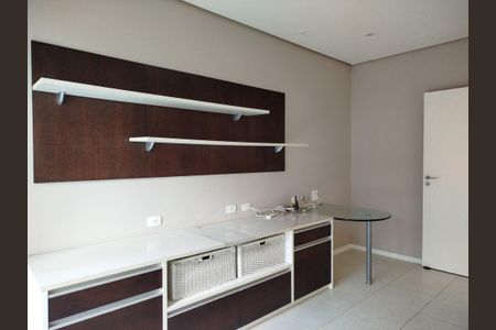 Casa para alugar com 150m², 3 quartos e 1 vaga Casa para alugar com 150m², 3 quartos e 1 vagaSaleta - home office