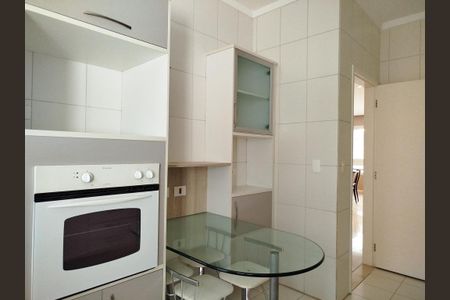 Casa para alugar com 150m², 3 quartos e 1 vaga Casa para alugar com 150m², 3 quartos e 1 vagaCozinha