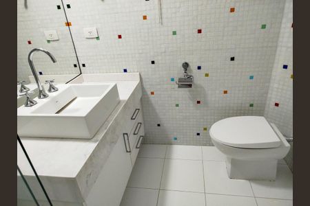 Casa para alugar com 150m², 3 quartos e 1 vaga Casa para alugar com 150m², 3 quartos e 1 vagaBanheiro 2