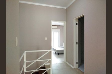 Casa para alugar com 150m², 3 quartos e 1 vaga Casa para alugar com 150m², 3 quartos e 1 vagaHall íntimo