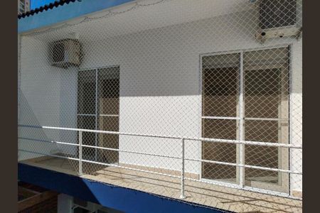 Casa para alugar com 150m², 3 quartos e 1 vaga Casa para alugar com 150m², 3 quartos e 1 vagaVaranda