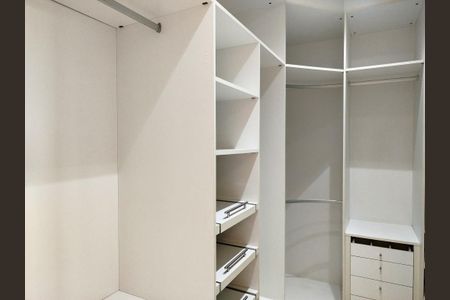 Casa para alugar com 150m², 3 quartos e 1 vaga Casa para alugar com 150m², 3 quartos e 1 vagaCloset