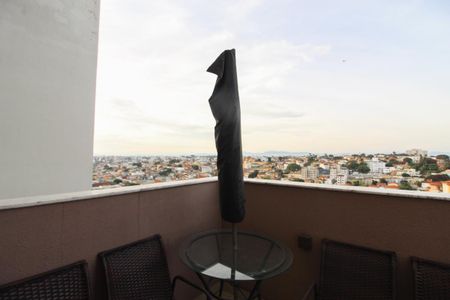 Apartamento à venda com 100m², 2 quartos e 2 vagasVaranda da Sala