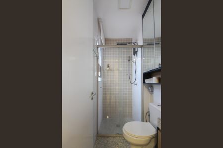 Apartamento à venda com 100m², 2 quartos e 2 vagasBanheiro da Suíte 2