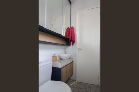 Apartamento à venda com 100m², 2 quartos e 2 vagasBanheiro da Suíte 2