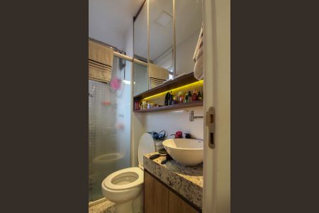 Apartamento à venda com 100m², 2 quartos e 2 vagasBanheiro da Suíte 1