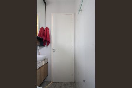 Apartamento à venda com 100m², 2 quartos e 2 vagasBanheiro da Suíte 2