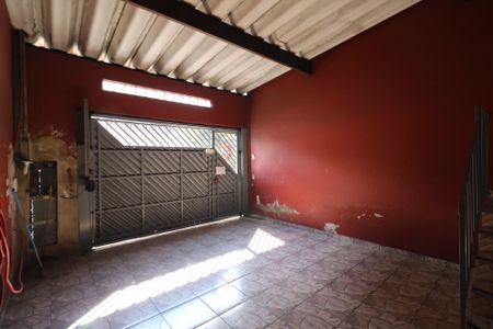 Casa à venda com 125m², 2 quartos e 2 vagas Casa à venda com 125m², 2 quartos e 2 vagasGaragem