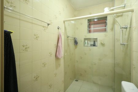 Casa à venda com 125m², 2 quartos e 2 vagas Casa à venda com 125m², 2 quartos e 2 vagasBanheiro