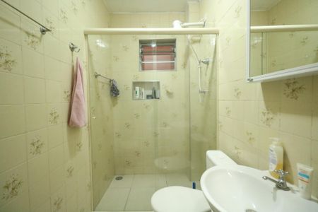 Casa à venda com 125m², 2 quartos e 2 vagas Casa à venda com 125m², 2 quartos e 2 vagasBanheiro