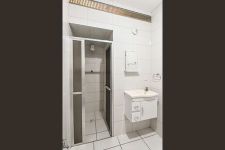 Casa à venda com 119m², 3 quartos e 1 vaga Casa à venda com 119m², 3 quartos e 1 vagaBanheiro social
