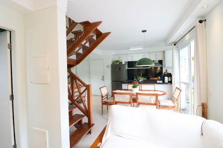 Apartamento à venda com 75m², 2 quartos e 2 vagasSala / Cozinha